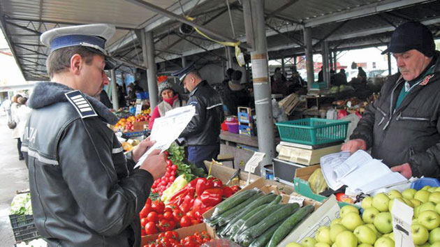 Polițiștii au efectuat razii în piețe