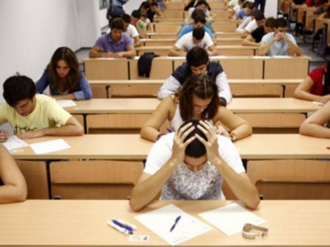 Se ABSENTEAZĂ pe rupte de la SIMULĂRILE la BAC