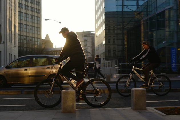 De ce sunt românii săraci? Câteva cifre care explică o problemă de educaţie financiară