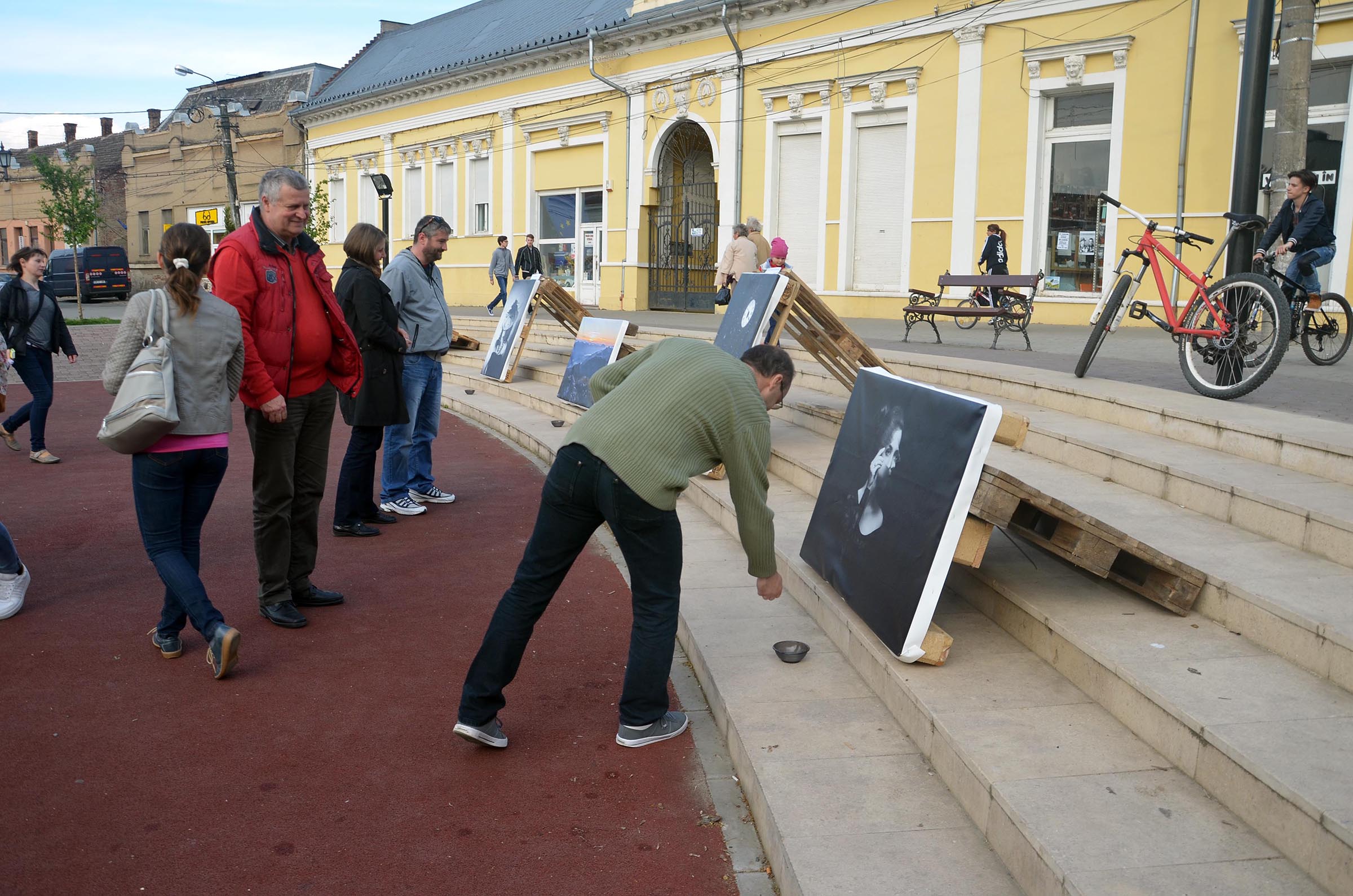 Expoziție foto în aer liber la Carei
