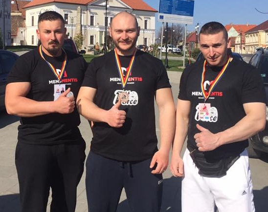 Fost campion la atletism, medaliat la skandenberg!