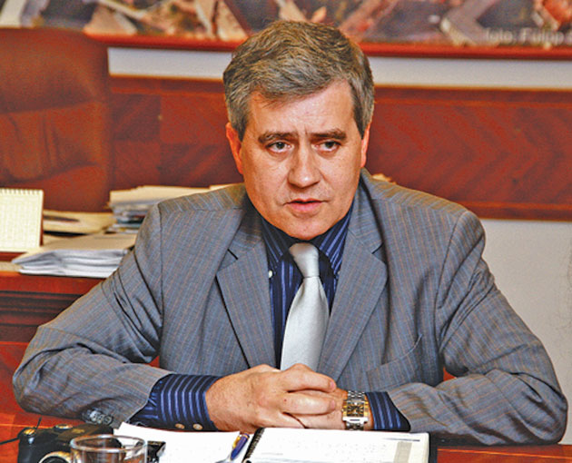 Iuliu Ilyes vrea din nou la primărie