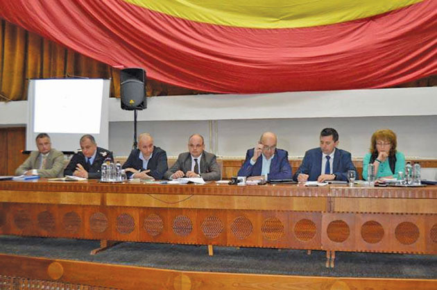 Primarii şi secretarii din judeţ, la instruire