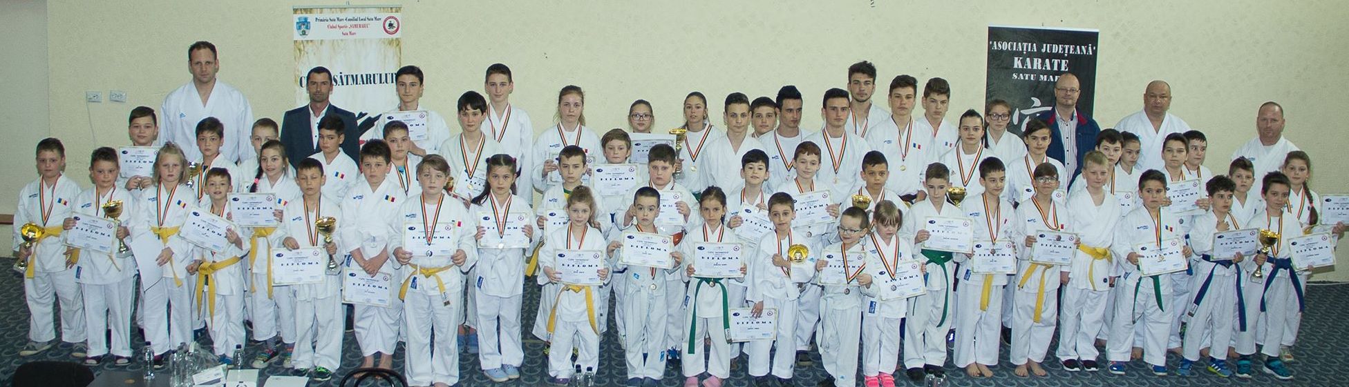 Cupa “Sătmarului“ pe scena Casei de Cultură