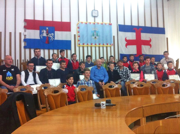 Luptătorii de la CS Satu Mare, premiaţi  de primarul Dorel Coica