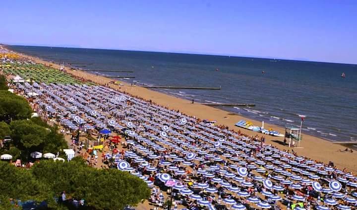 Statul Islamic pregăteşte  atentate pe plajele din Europa