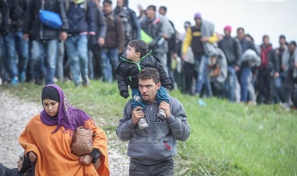 Austria a introdus noi controale la frontiera cu Ungaria pentru a preveni alte rute pentru imigranţi