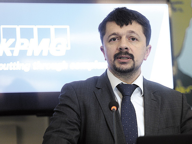 Facebook şi Google, investigate de ANAF