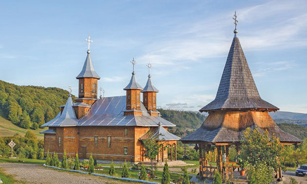 Mănăstirea Sf. Treime din Moişeni, una din capodoperele spirituale ale oşenimii