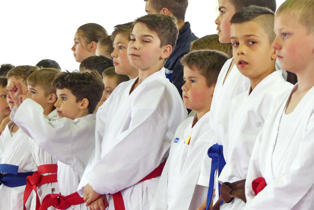 104 medalii au rămas... acasă!