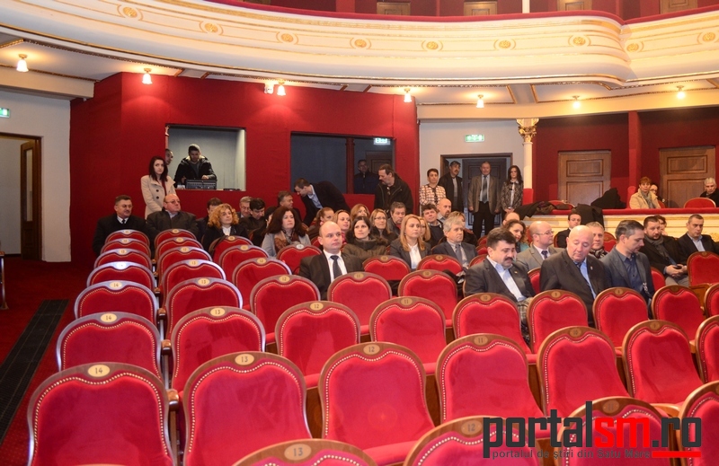 UDMR, PNL şi ALDE au pus  lacătul pe Teatru