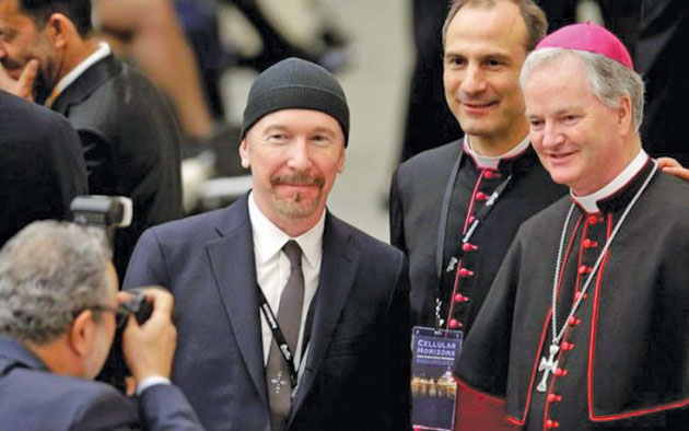 Chitaristul trupei U2, a cântat în Capela Sixtină