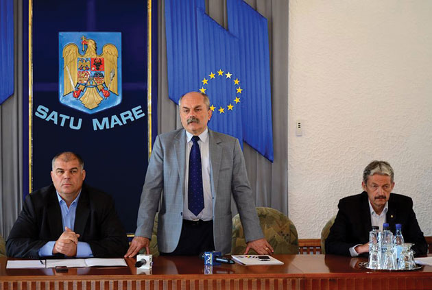 Separaţi, dar împreună…la o masă rotundă