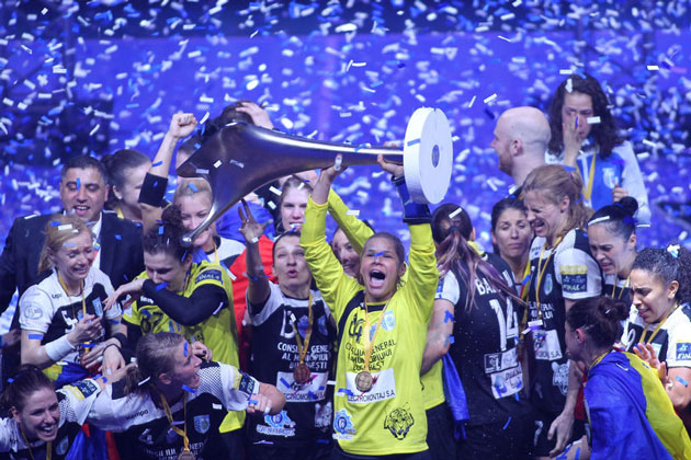 CSM Bucureşti a adus trofeul Ligii Campionilor în România