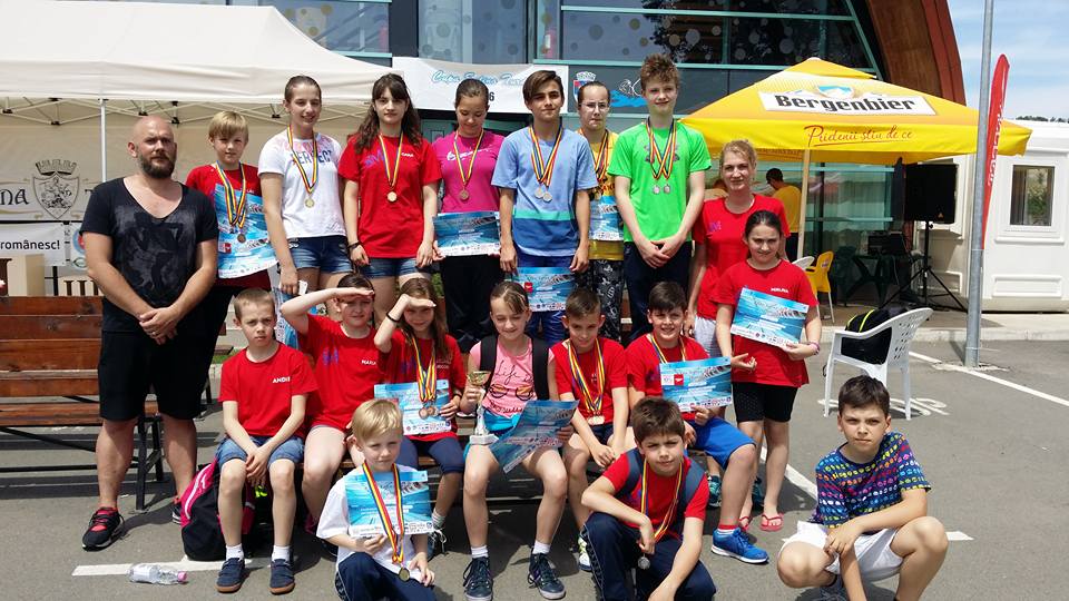 Înot  /  Sătmărenii s-au întors cu 38 de medalii de la  Cupa Salina Turda