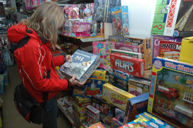 Magazinele de jucării, amendate de Protecția Consumatorilor