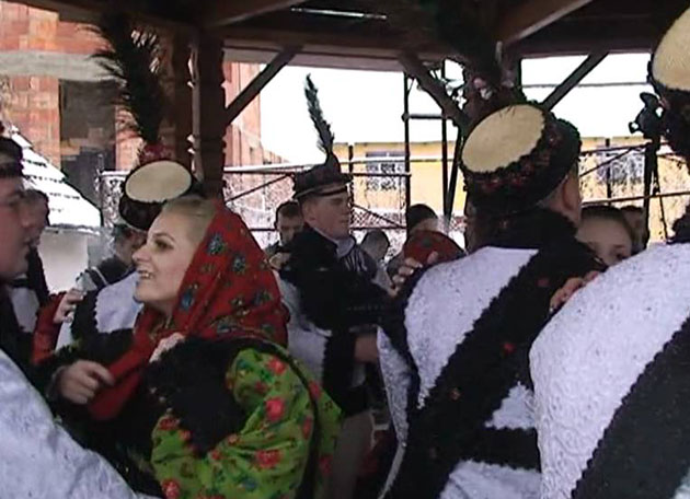 Oşenii se reunesc sub “Ciuperca”  Asociaţiei Socio - Culturale Ţara Oaşului