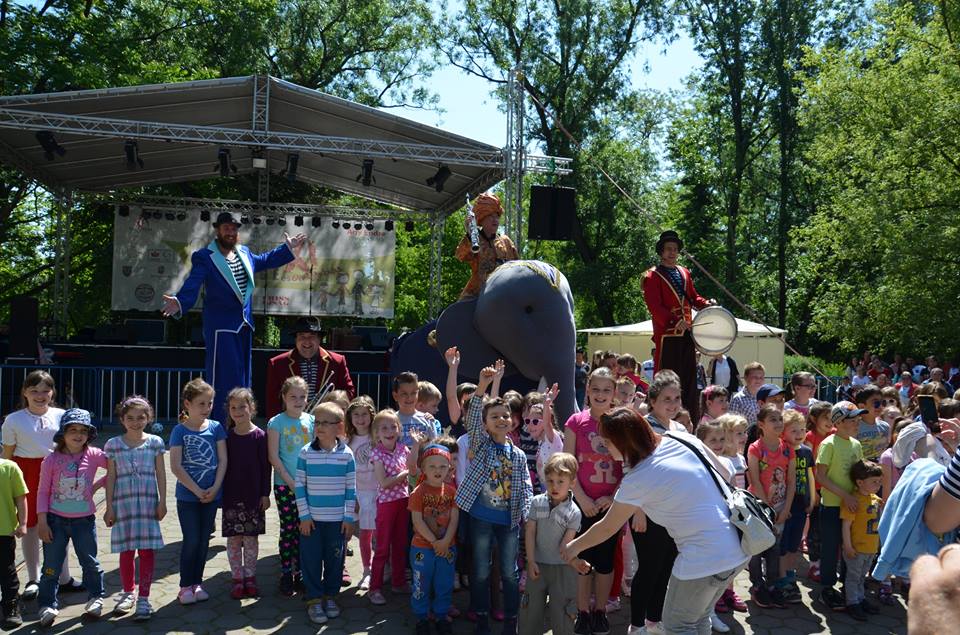 Mii de sătmăreni au luat cu asalt Grădina Romei