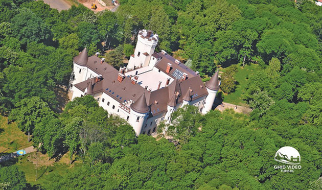 Parcul dendrologic, oaza de verdeaţă a careienilor