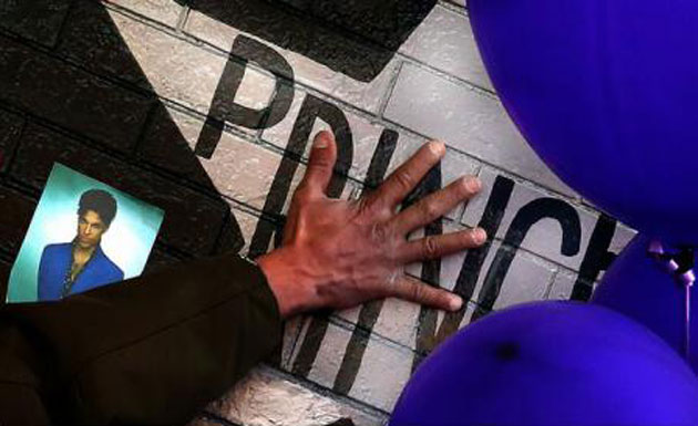 Doi potențiali moștenitori ai lui Prince refuză să facă testul ADN