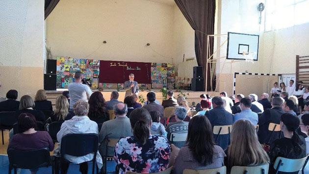 Sărbătoare cu dublă semnificaţie la Şcoala Bălcescu - Petofi