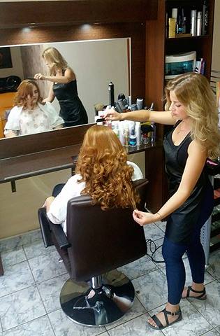 Două mâini, creatoare de frumos!