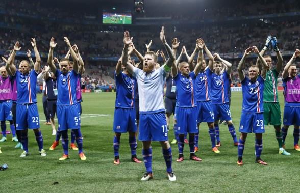 Tot Islanda... (EURO PUS LA COLT)