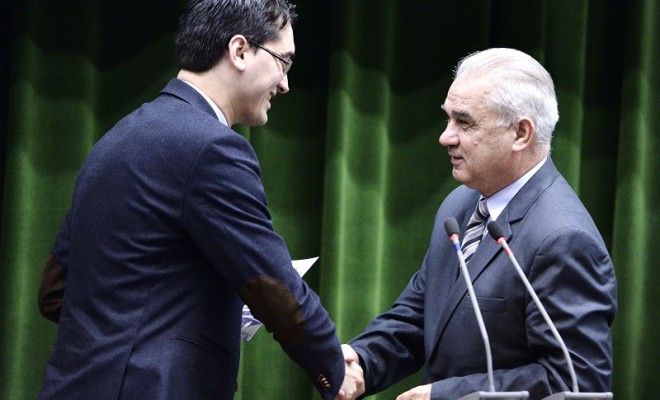 Adio, dar rămân cu tine!