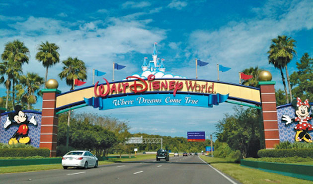 Disney a sporit măsurile de securitate în parcurile sale de distracții după masacrul din Orlando