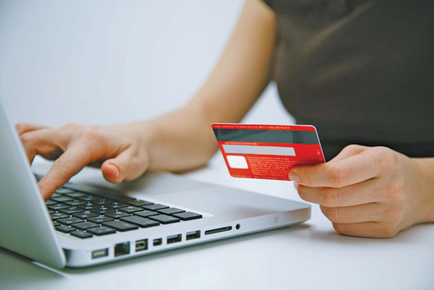 Din septembrie taxele ANAF vor putea fi plătite cu cardul