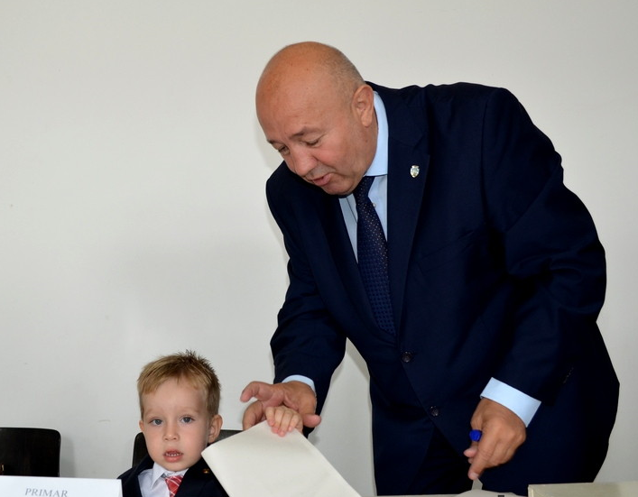 SATU MARE VOTEAZĂ- Vezi care au fost primii candidaţi ce au ieşit la VOT!