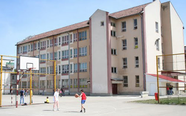 Școala “Ion Creangă”, reabilitată şi dotată