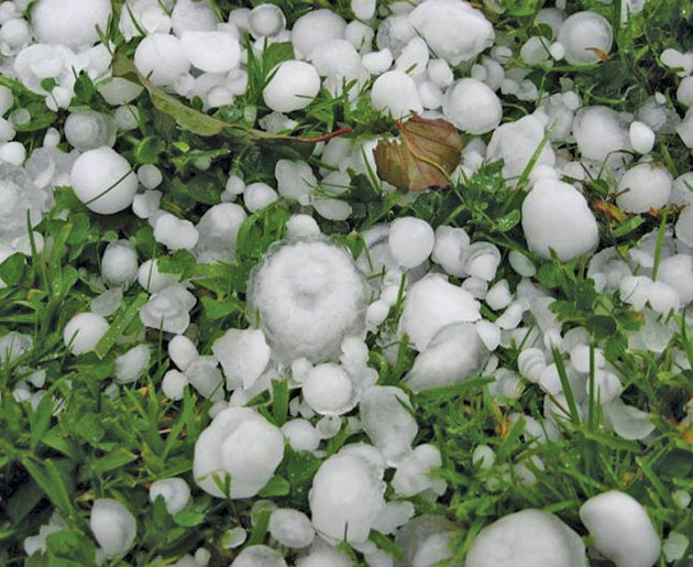 Grindina a făcut prăpăd în câteva localităţi din judeţ