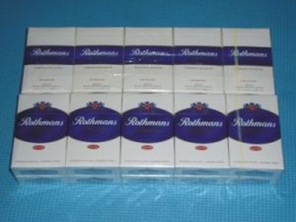 Recunoaşte că eşti... contrabandist!