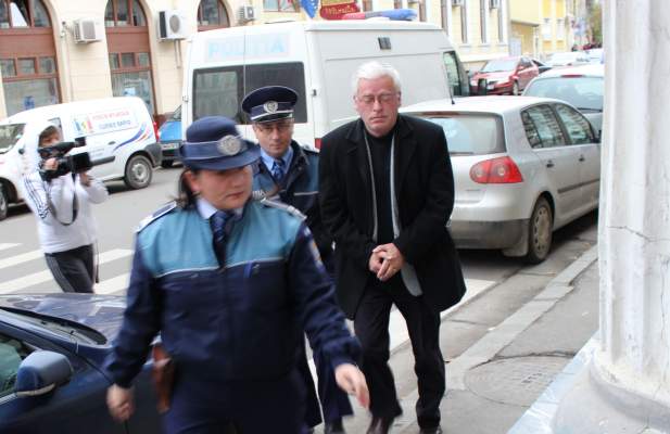 Fost director, condamnat  la închisoare