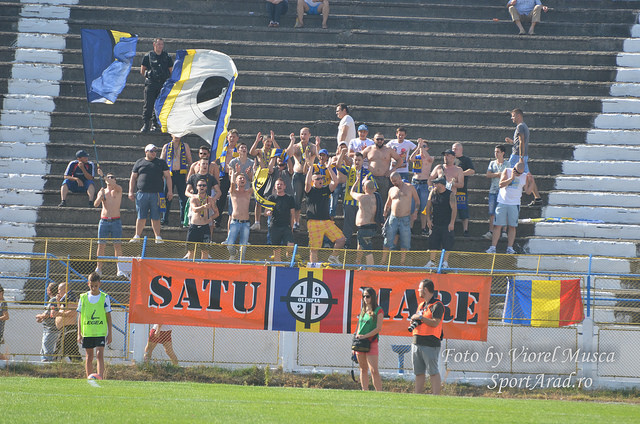 Se va putea sta şi la Tribuna a 2-a