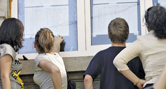 75% dintre elevi au luat note peste 5 la Evaluarea Naţională