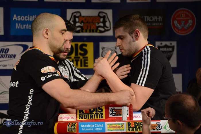 Fraţii Podac se întorc acasă