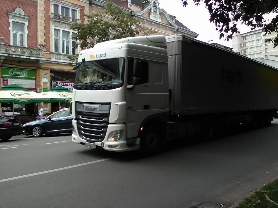 Cu TIR-u’-n centru!