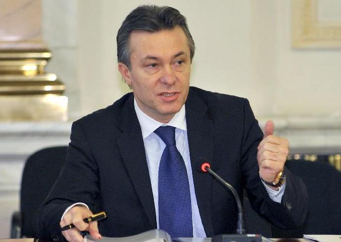 Summitul de la Varşovia a confirmat abordarea duală a NATO faţă de Rusia