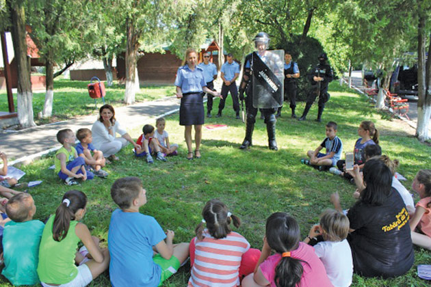 Jandarmii creativi...