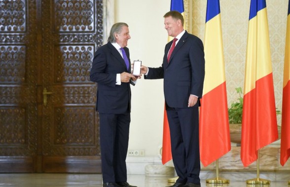Ilie Năstase - decorat de președinte