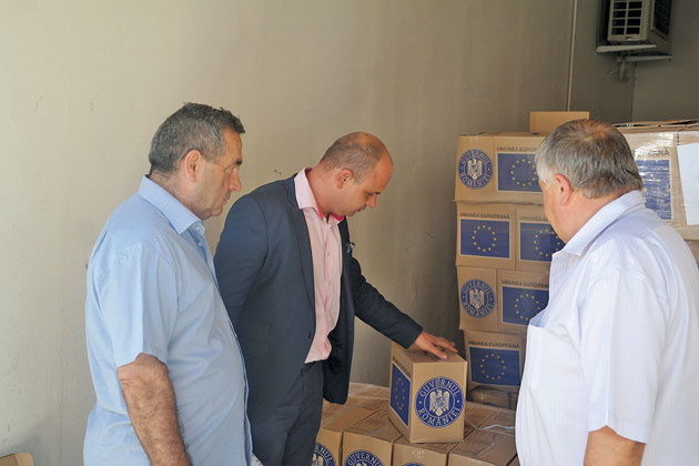 Pachetele de la UE au ajuns la Halmeu