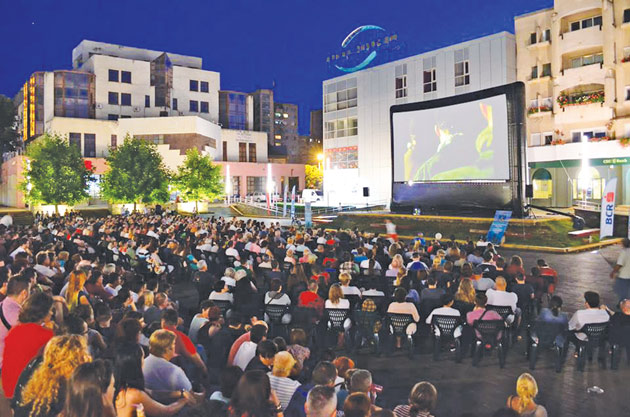 TIFF a scos sătmărenii din case