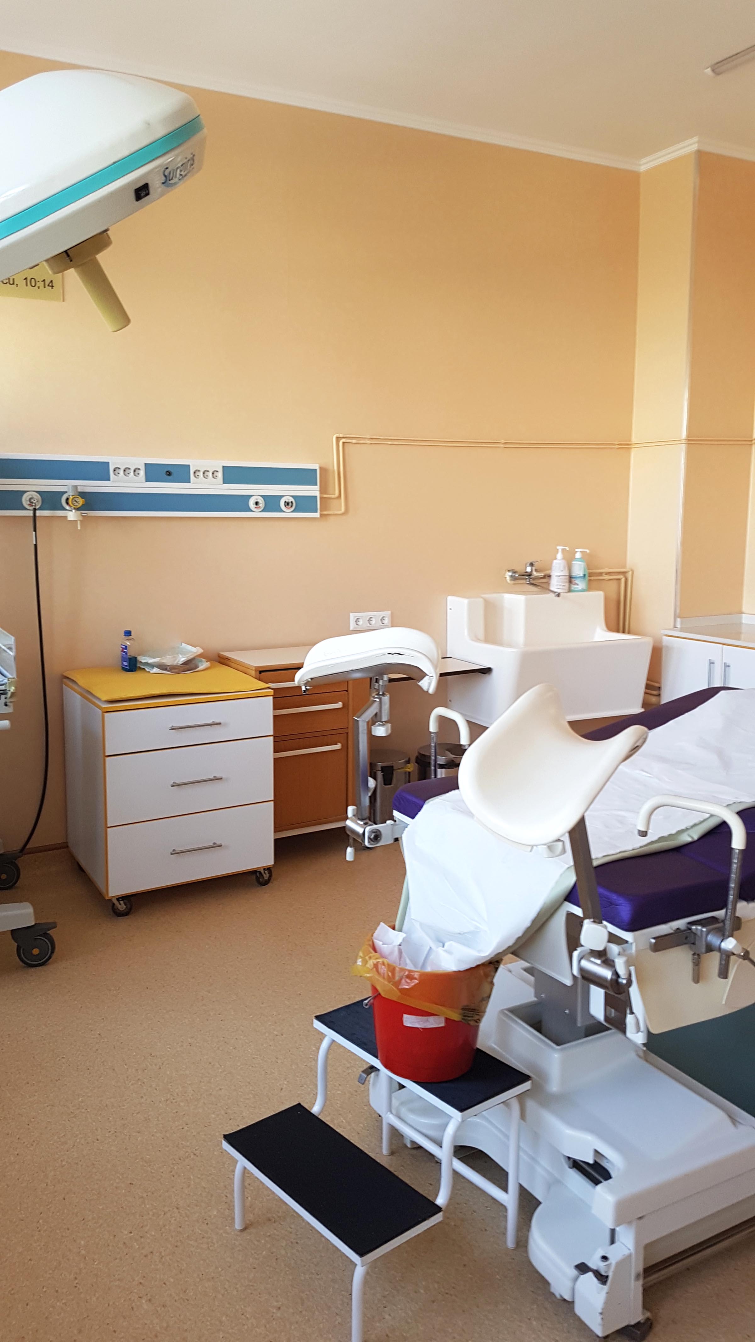 Sala de naştere nr. 2 din cadrul Secţiei  de Obstetrică, redată în folosinţă