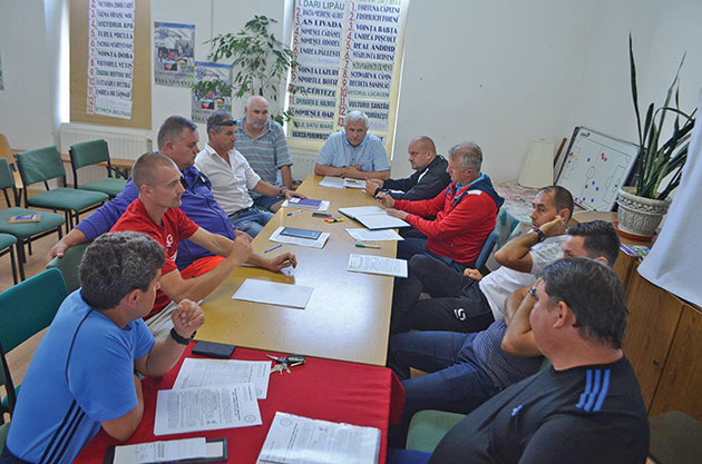 Program încărcat la nivel de copii şi juniori