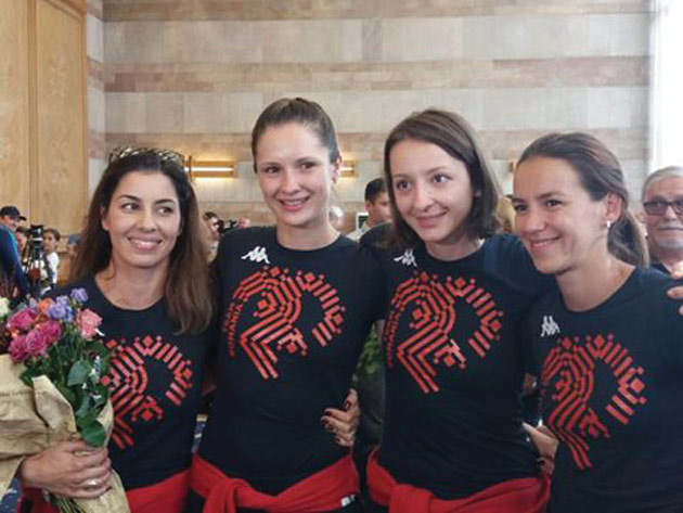 Fetele de aur au sosit acasă