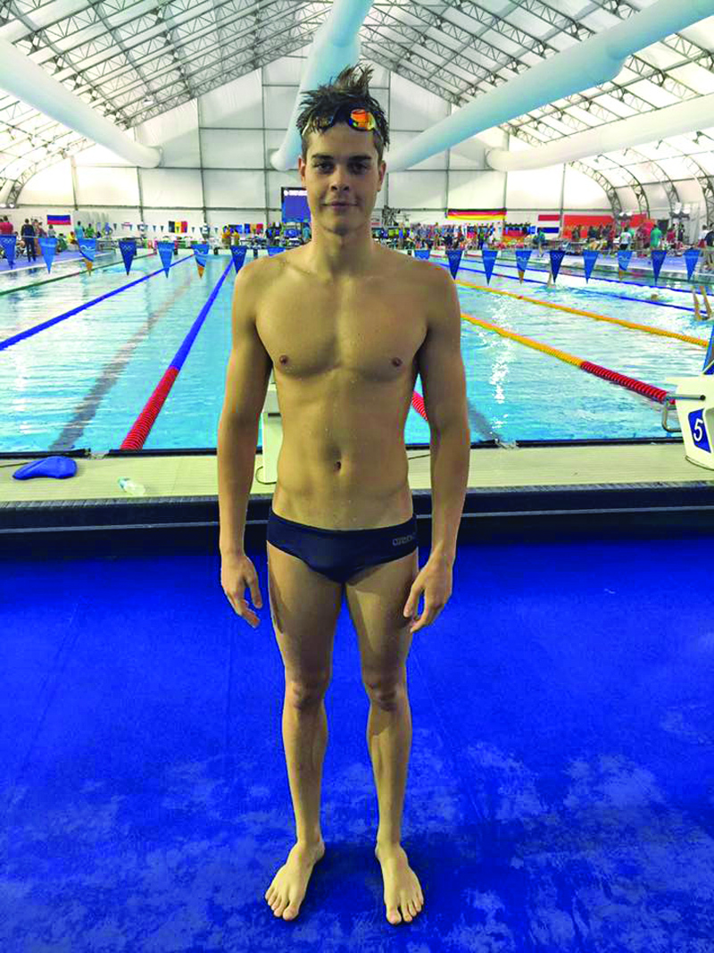 Tânărul Robert Glinţă a produs surpriza