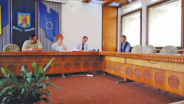 Audienţe la Prefectură cu doar două persoane