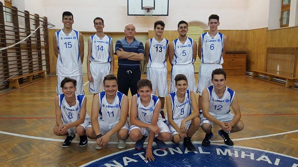 Frăția baschetului!